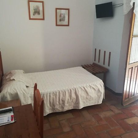 Hostal Comercio Carmona  Exterior photo
