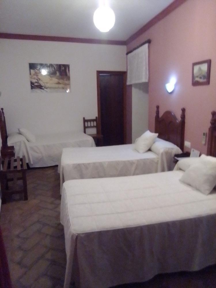 Hostal Comercio Carmona  Exterior photo