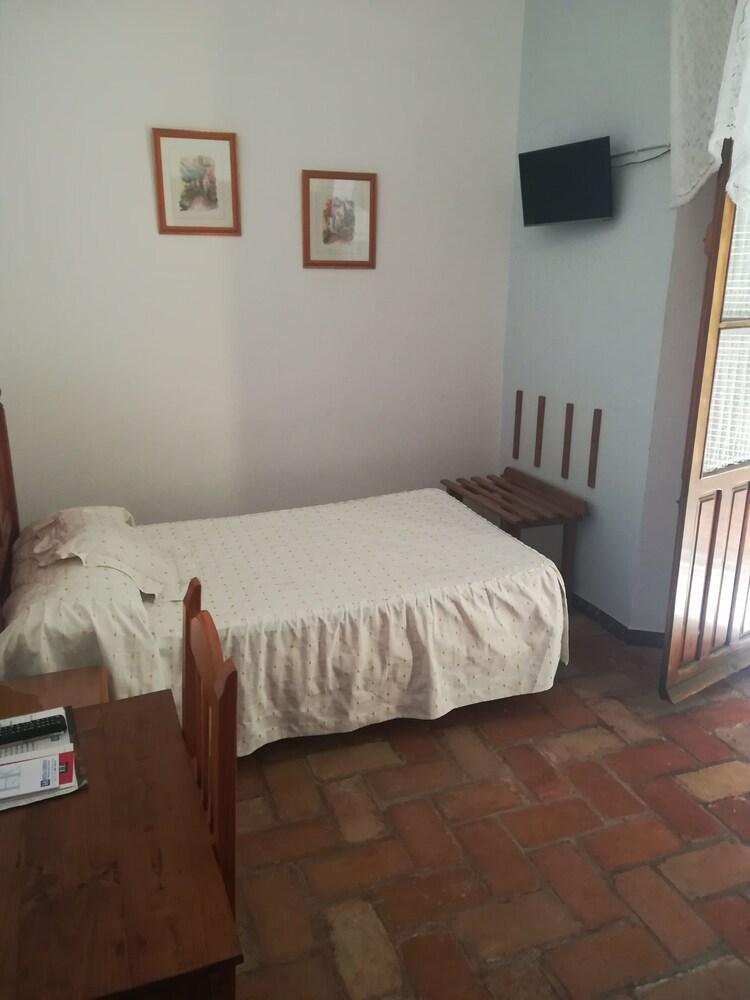 Hostal Comercio Carmona  Exterior photo